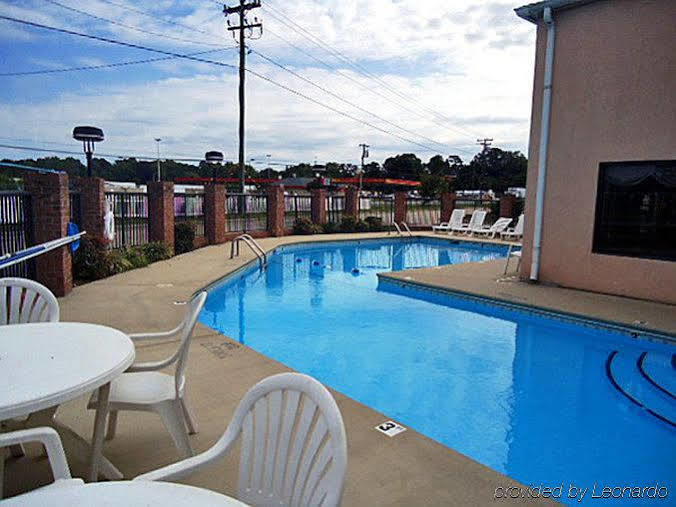 Super 8 By Wyndham Kannapolis Ngoại thất bức ảnh